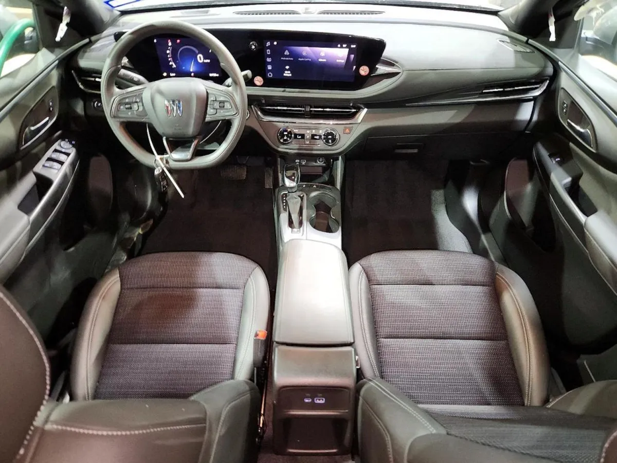 BUICK ENVISTA PREFFERED 2025