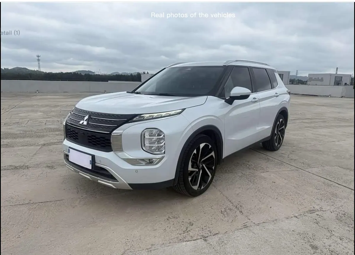 MITSUBISHI OUTLANDER PREMIUM 2023