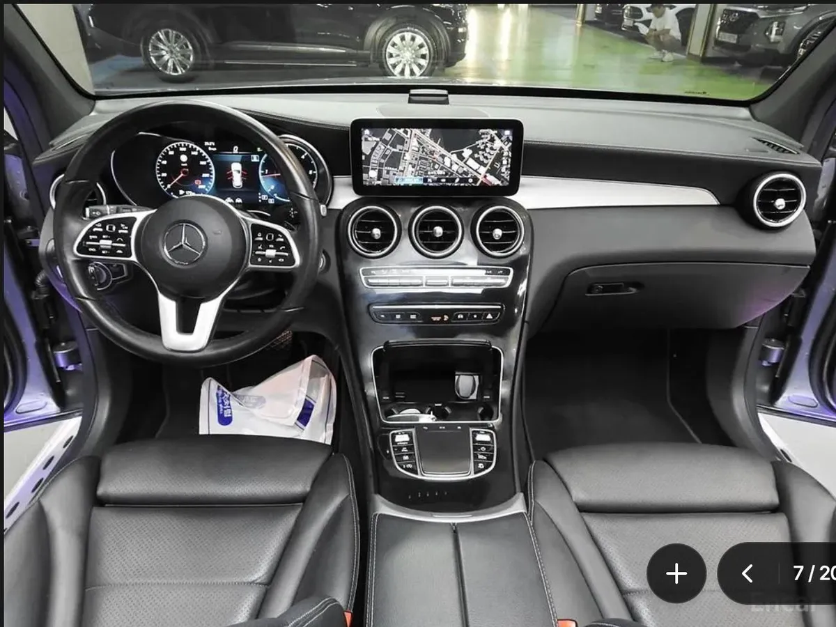 MERCEDES-BENZ GLC 2022