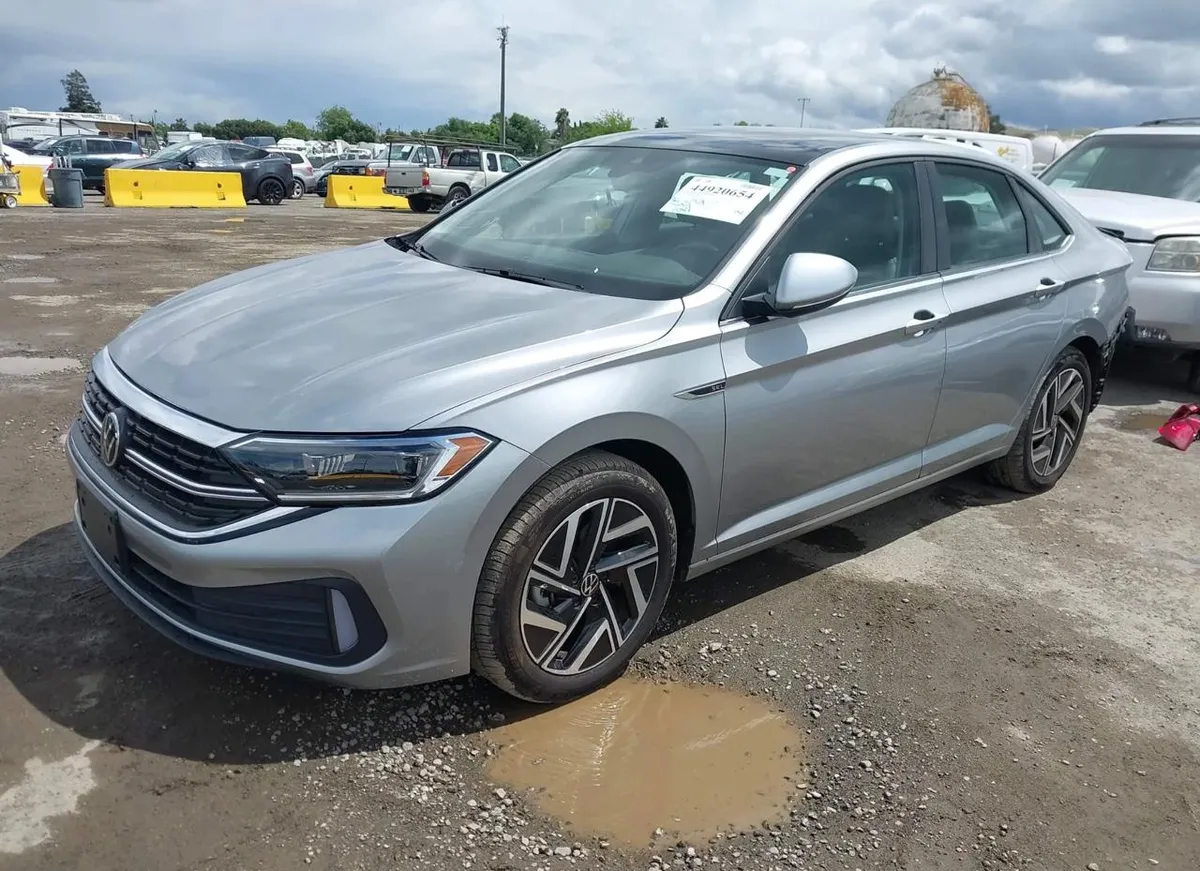 VOLKSWAGEN JETTA 2023