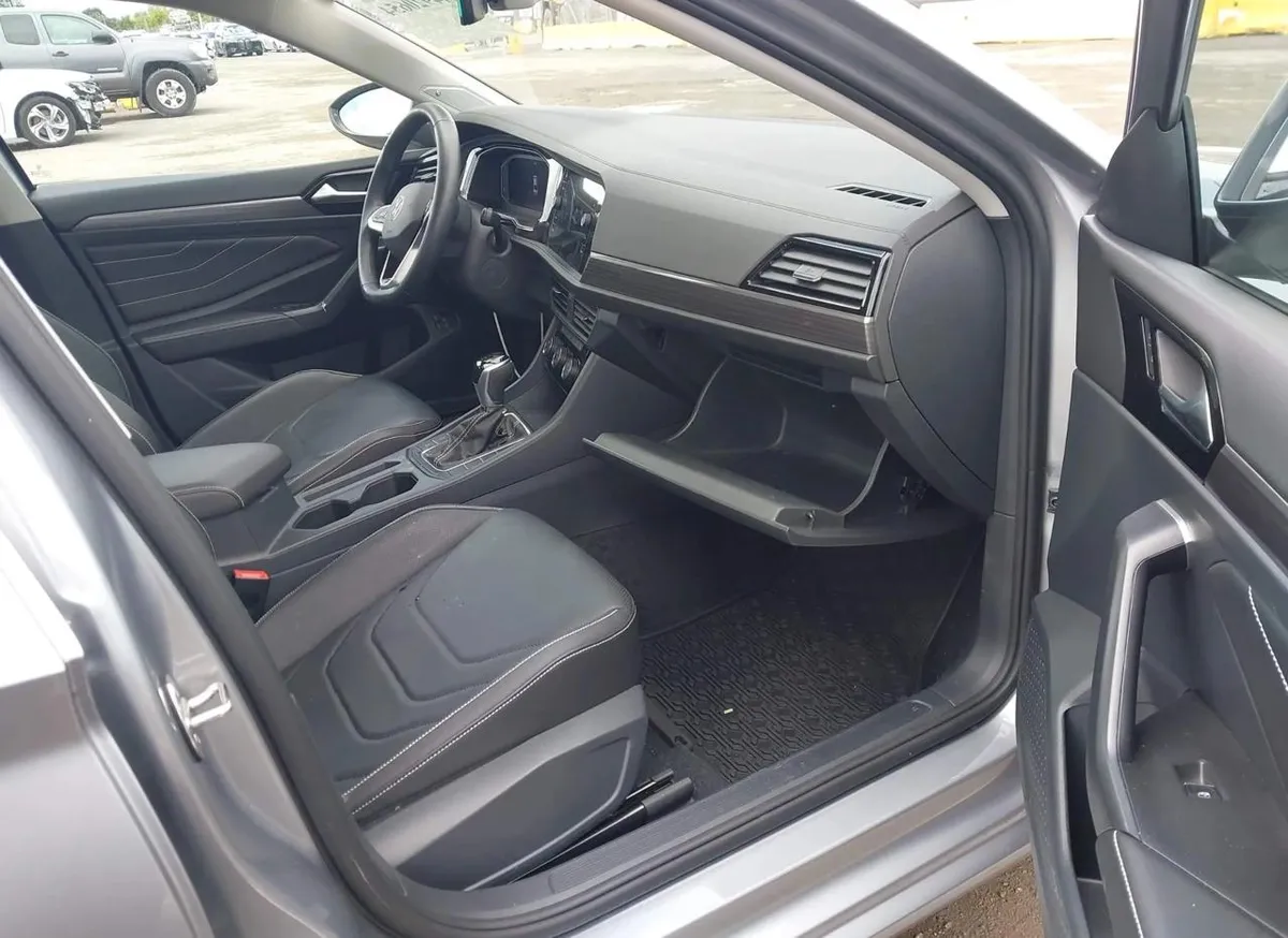 VOLKSWAGEN JETTA 2023