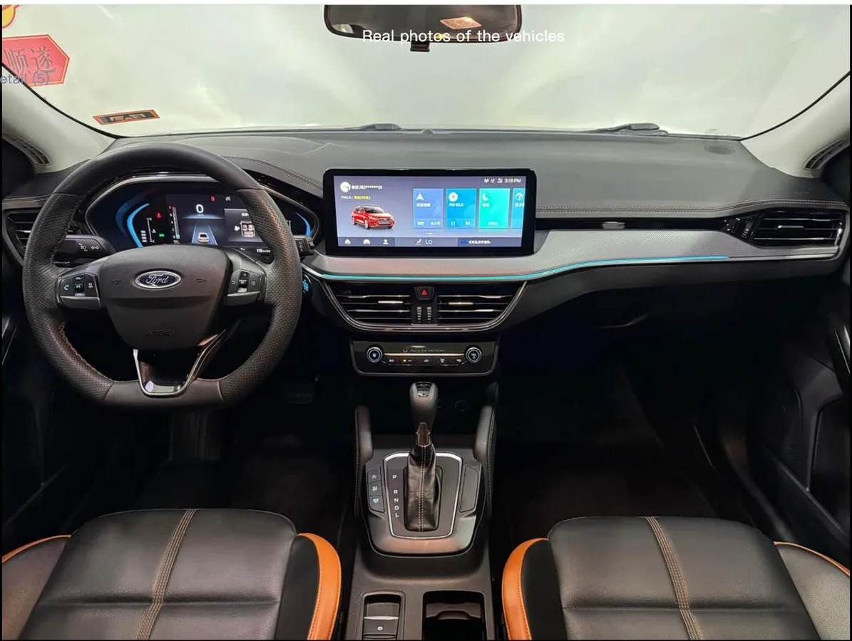 FORD FOCUS HATCHBACK ECOBOOST 180 2022