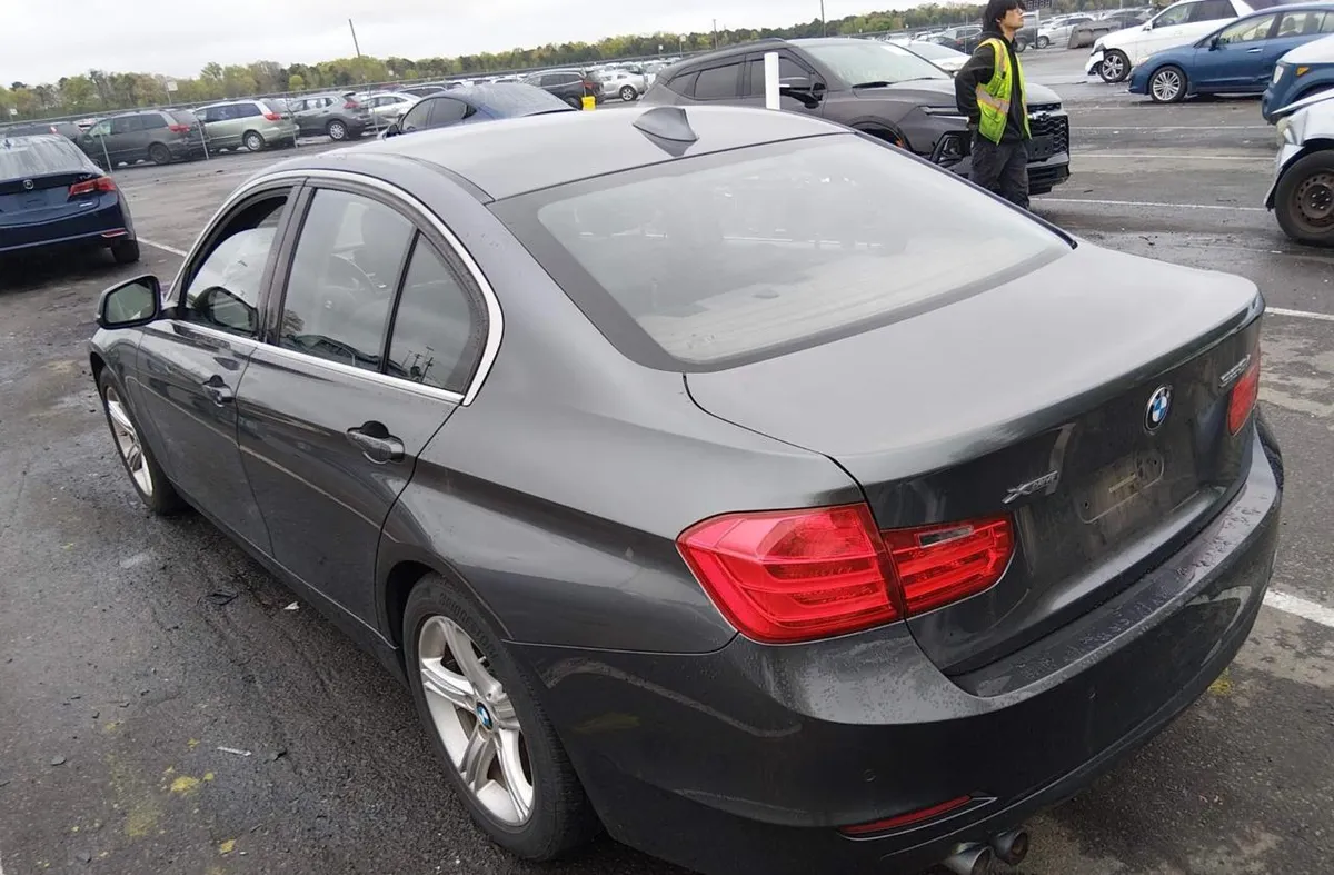 BMW 3 SERIES 3-SERIES F30 XDRIVE 2015