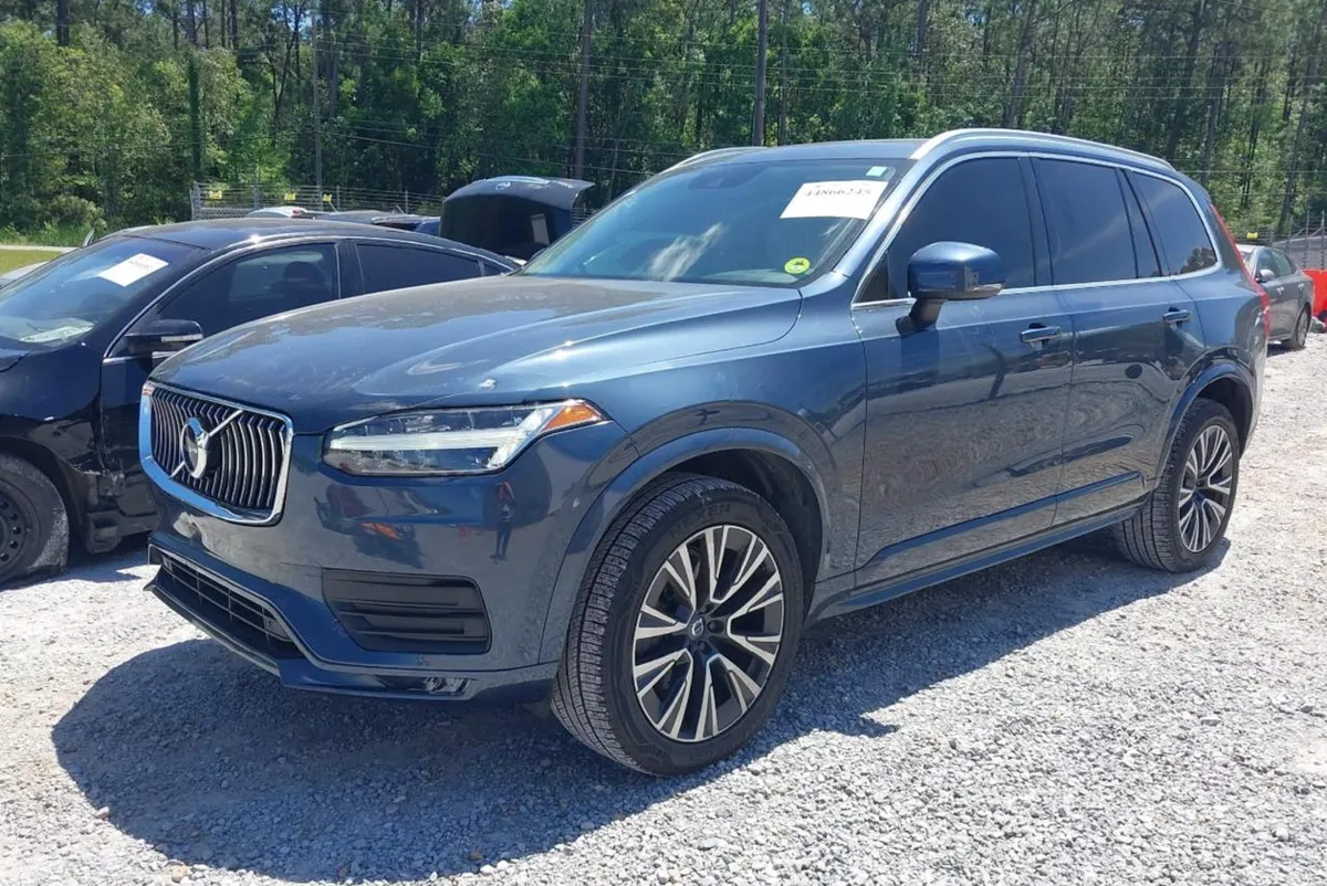 VOLVO XC90 MOMENTUM 2020
