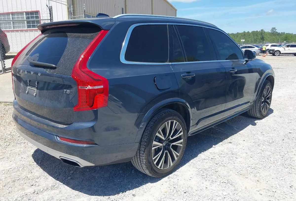 VOLVO XC90 MOMENTUM 2020