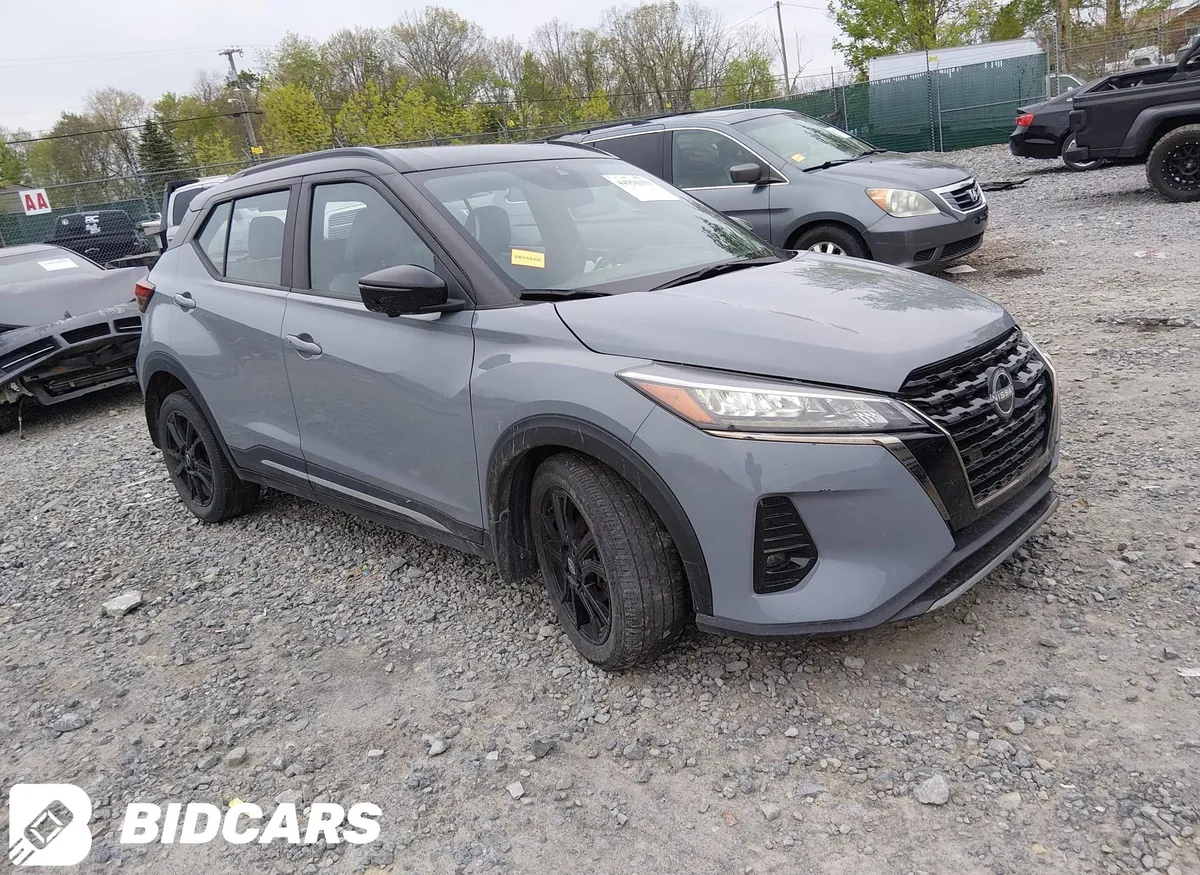 NISSAN KICKS 2023