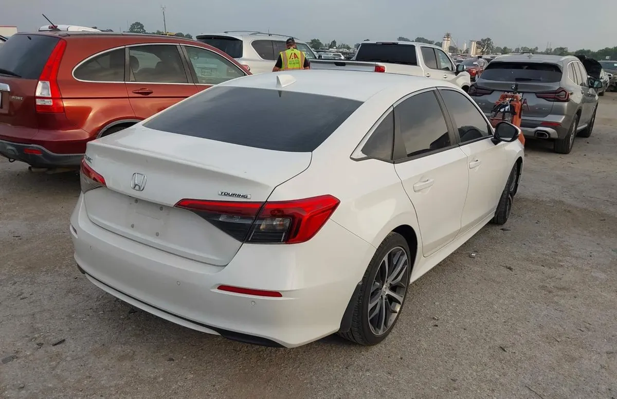 HONDA CIVIC TOURING 2024