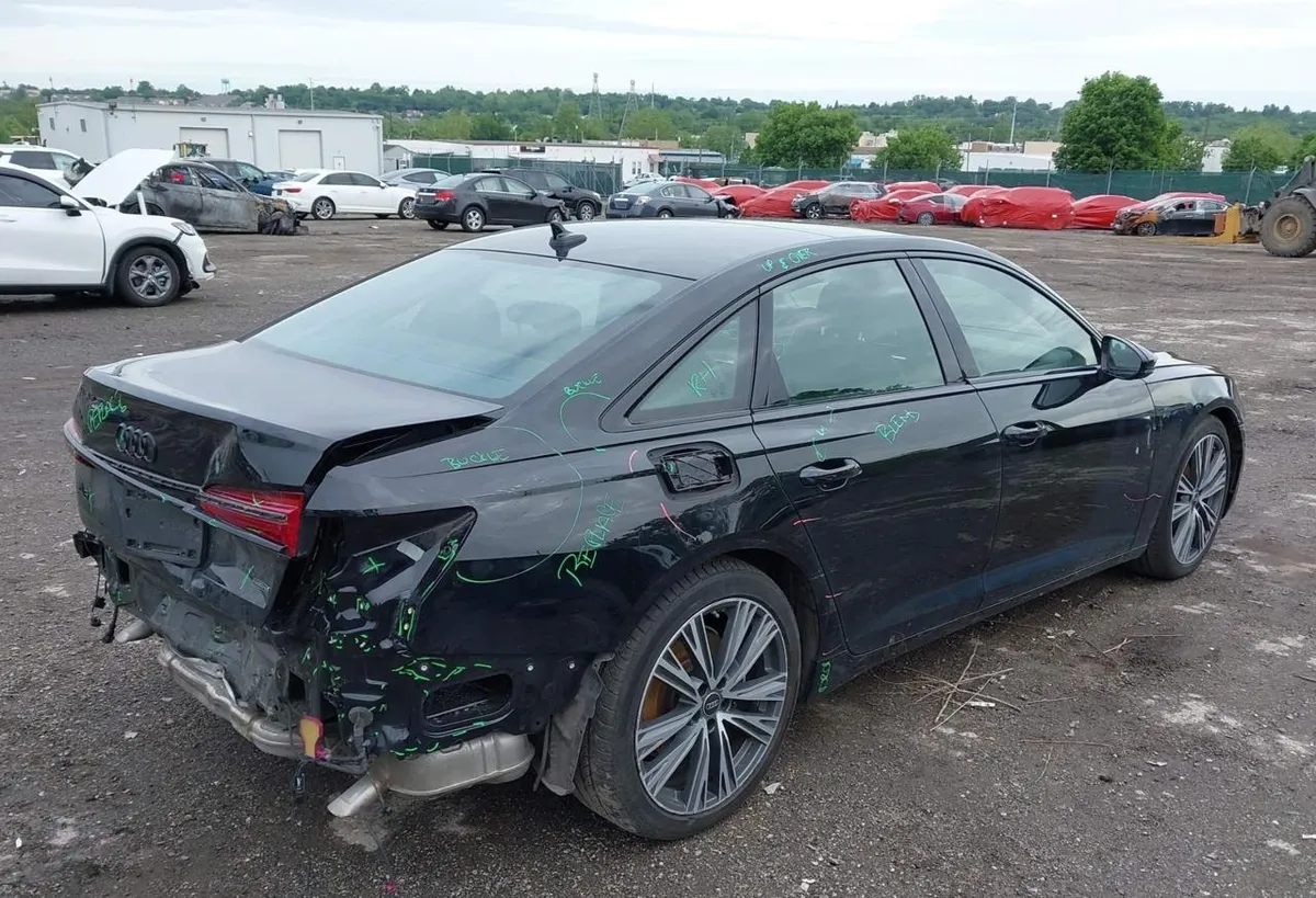 AUDI A6 PREMIUM PLUS 45 TFSI QUATTRO S TRONIC 2024