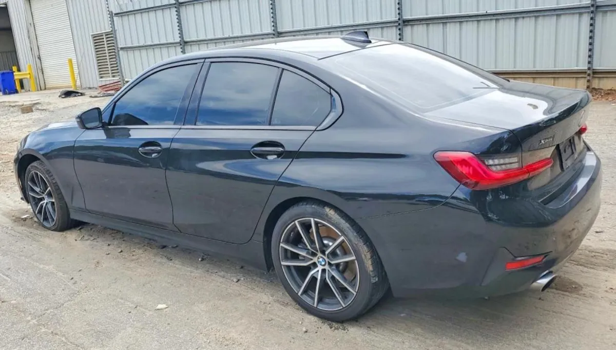 BMW 330XI 2019