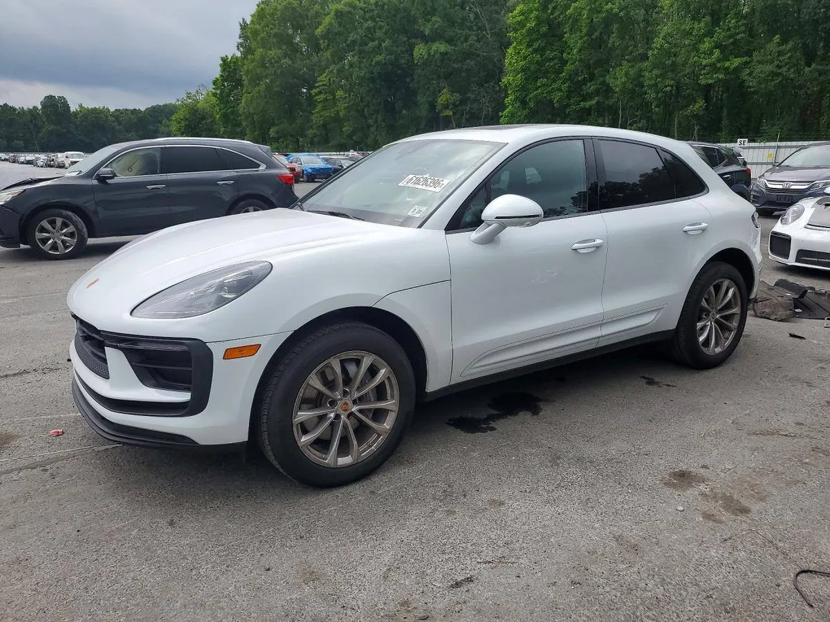 PORSCHE MACAN 2023