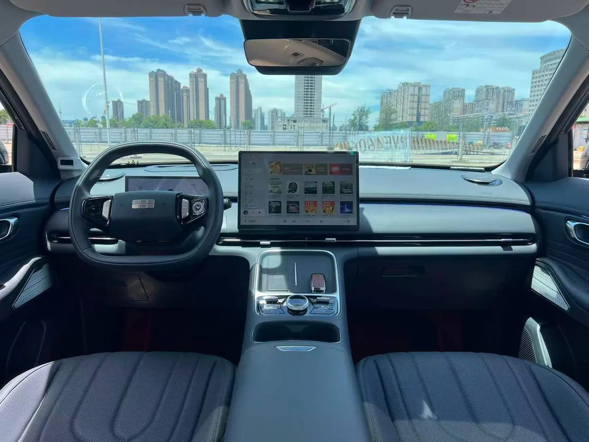 GEELY GALAXY STARSHIP 7 SMART 2025
