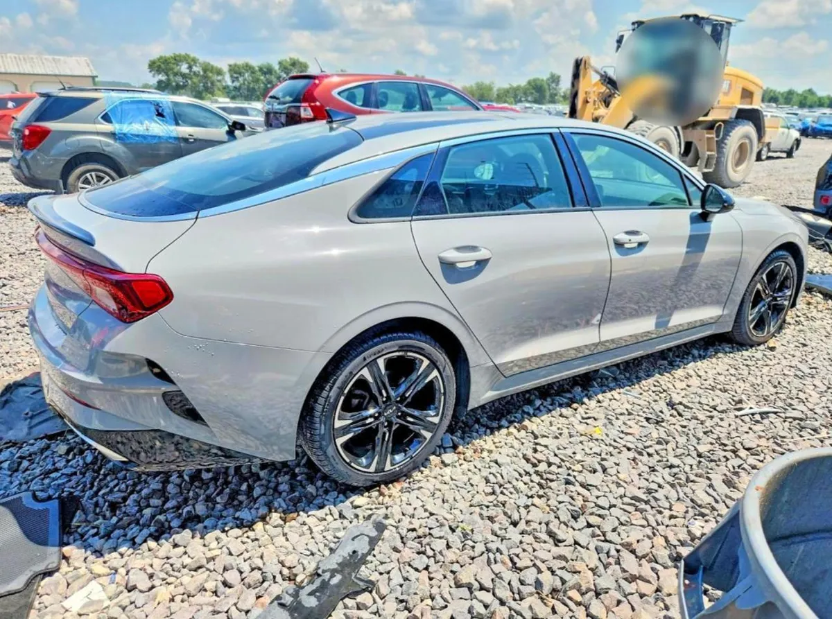KIA K5 2023