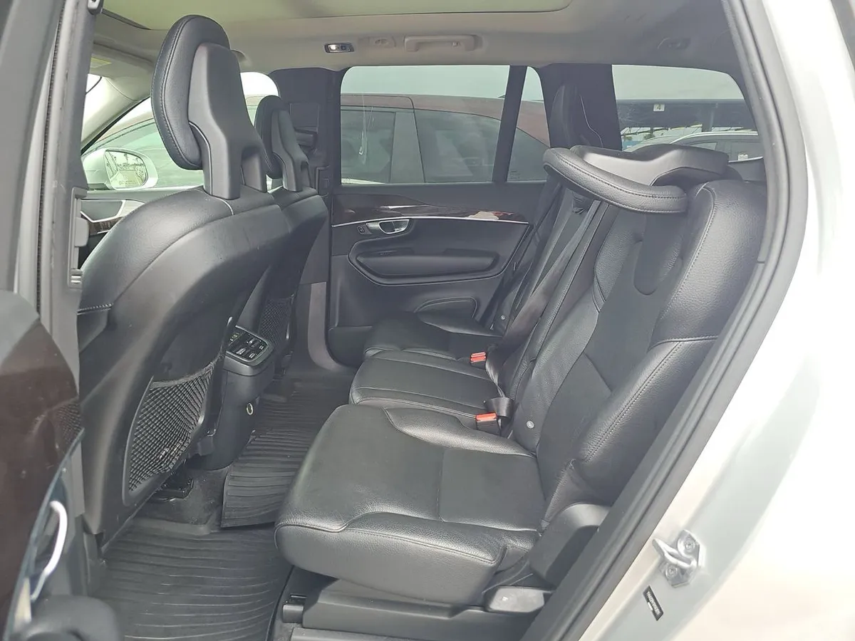 VOLVO XC90 T6 MOMENTUM 7-PASSENGER 2017