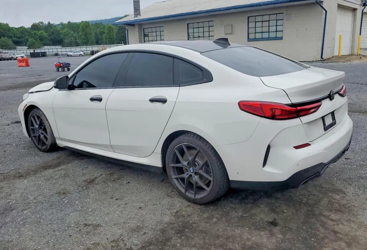 BMW M235XI 2021