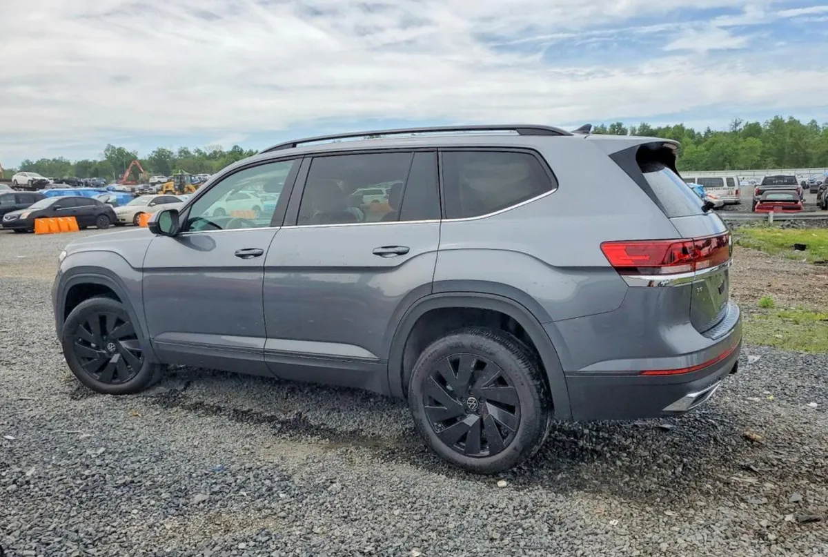 VOLKSWAGEN ATLAS SE 2024