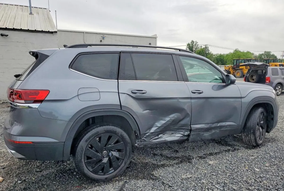 VOLKSWAGEN ATLAS SE 2024