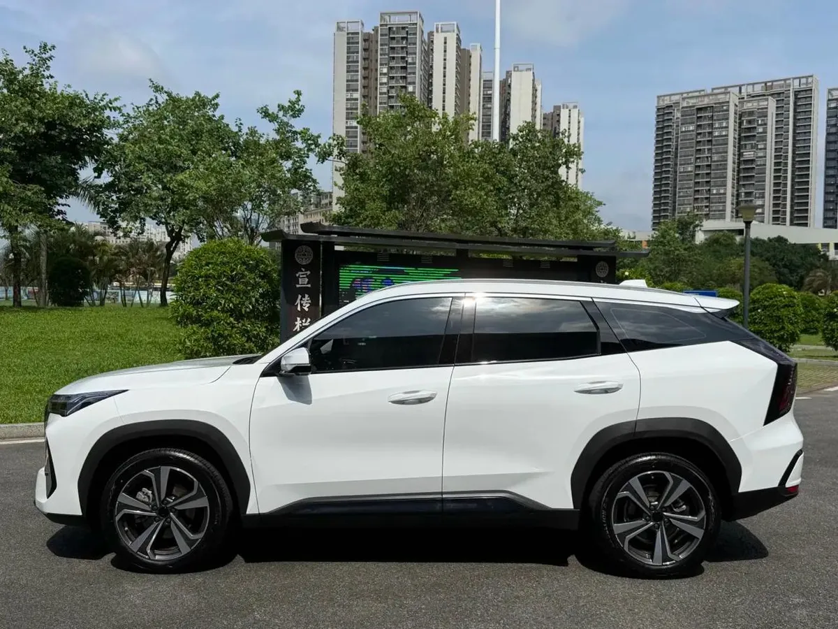 GEELY BOYUE L 2025