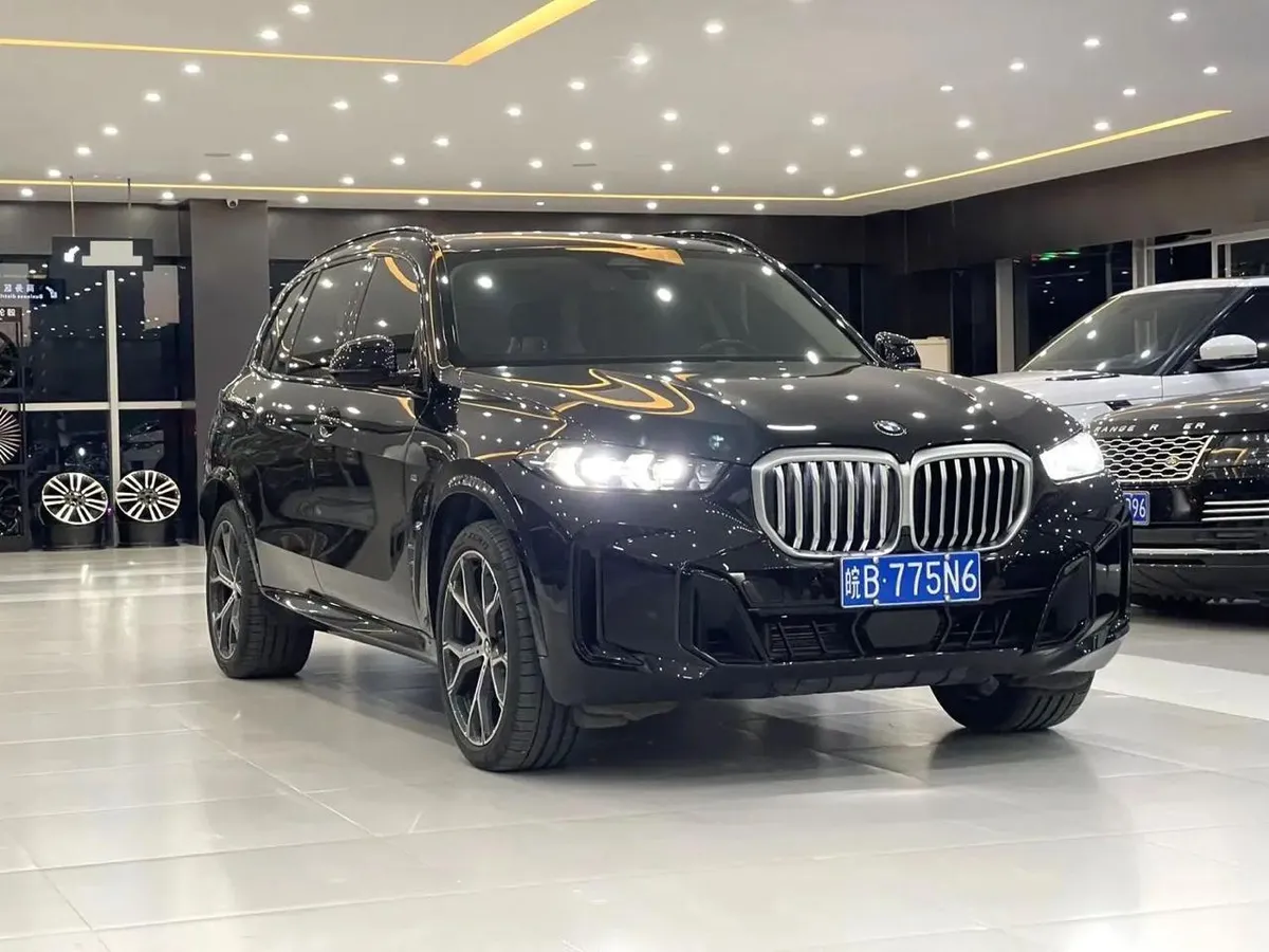 BMW X5 2023