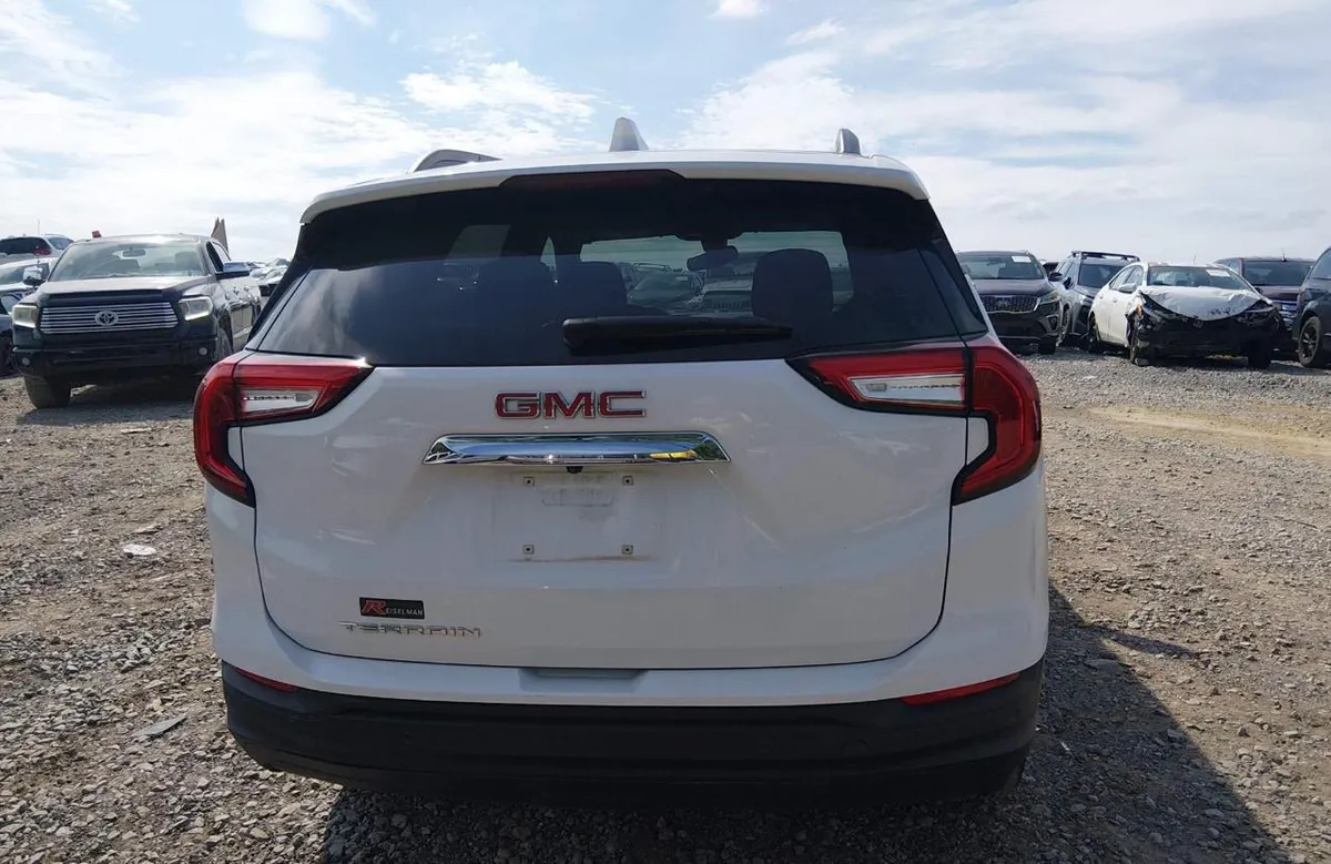 GMC TERRAIN SLE 2022