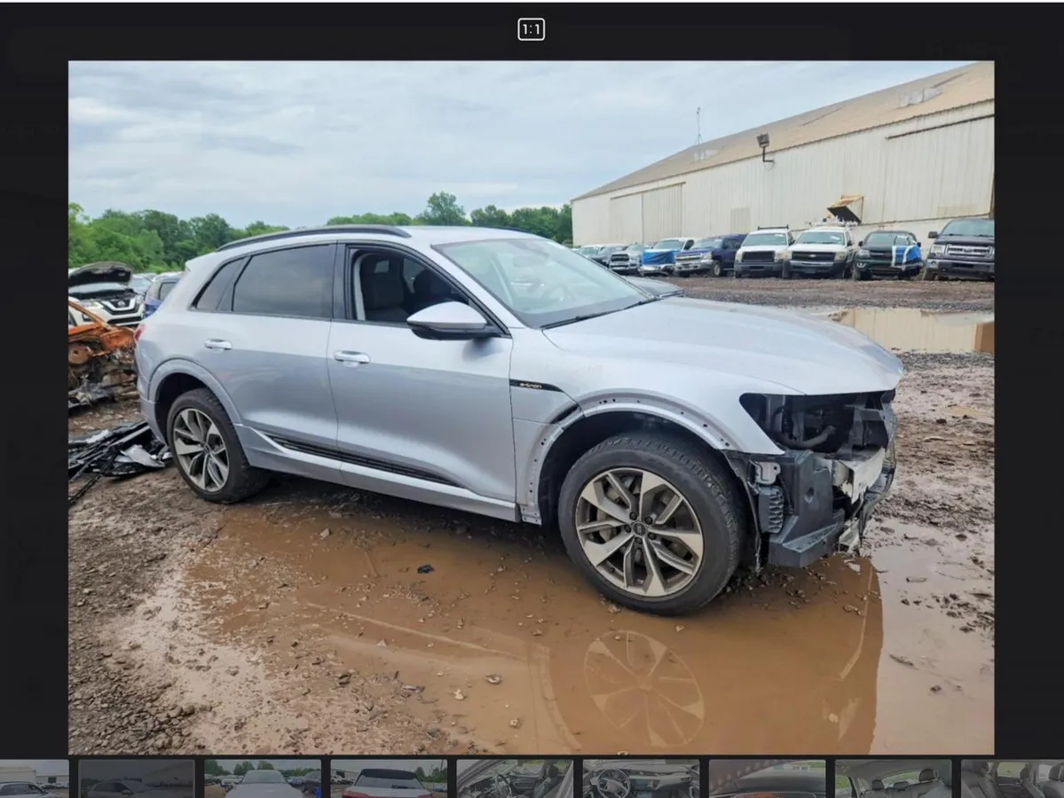 AUDI E-TRON PREMIUM PLUS 2023