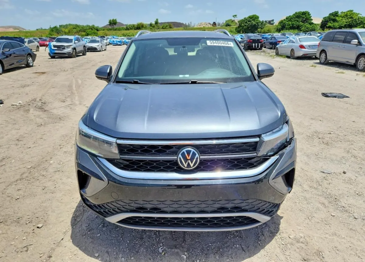 VOLKSWAGEN TAOS SE 2022