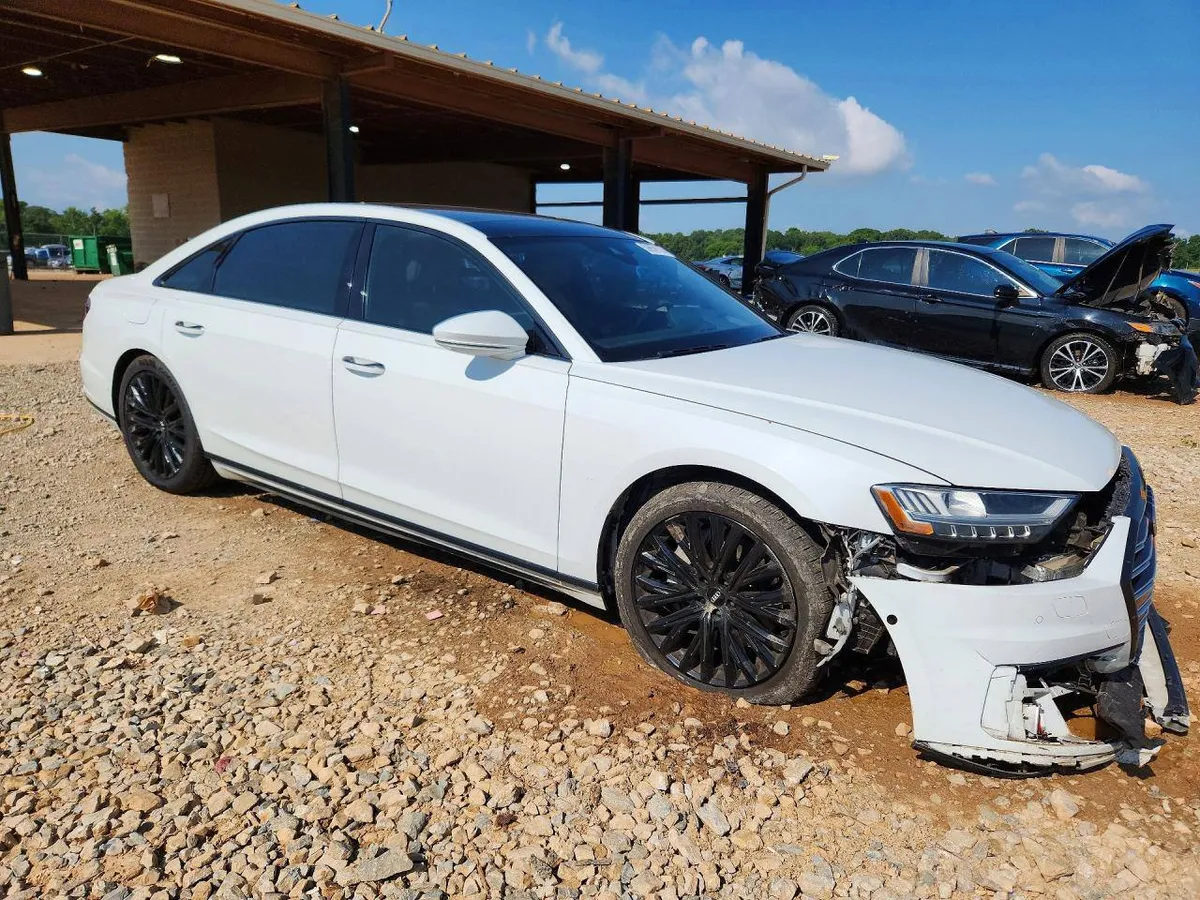 AUDI A8 2019