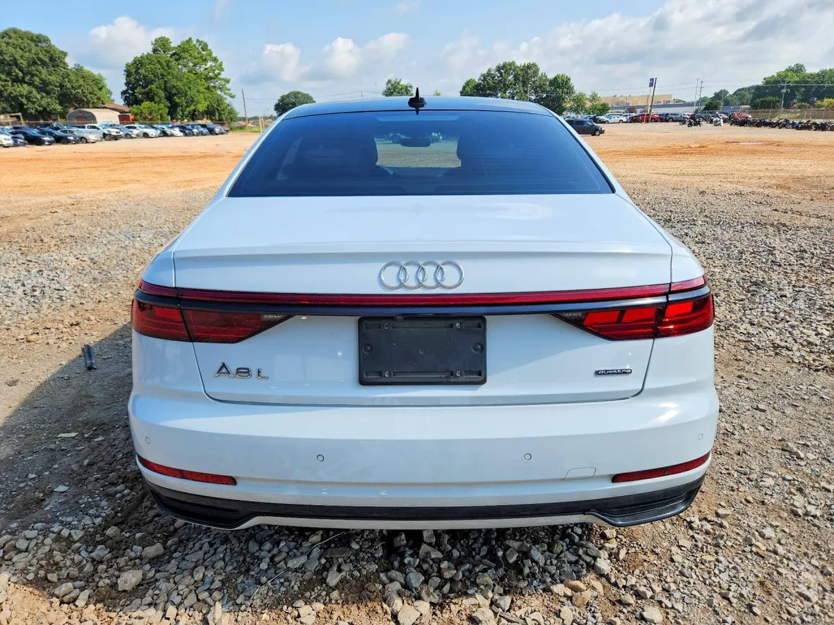 AUDI A8 2019