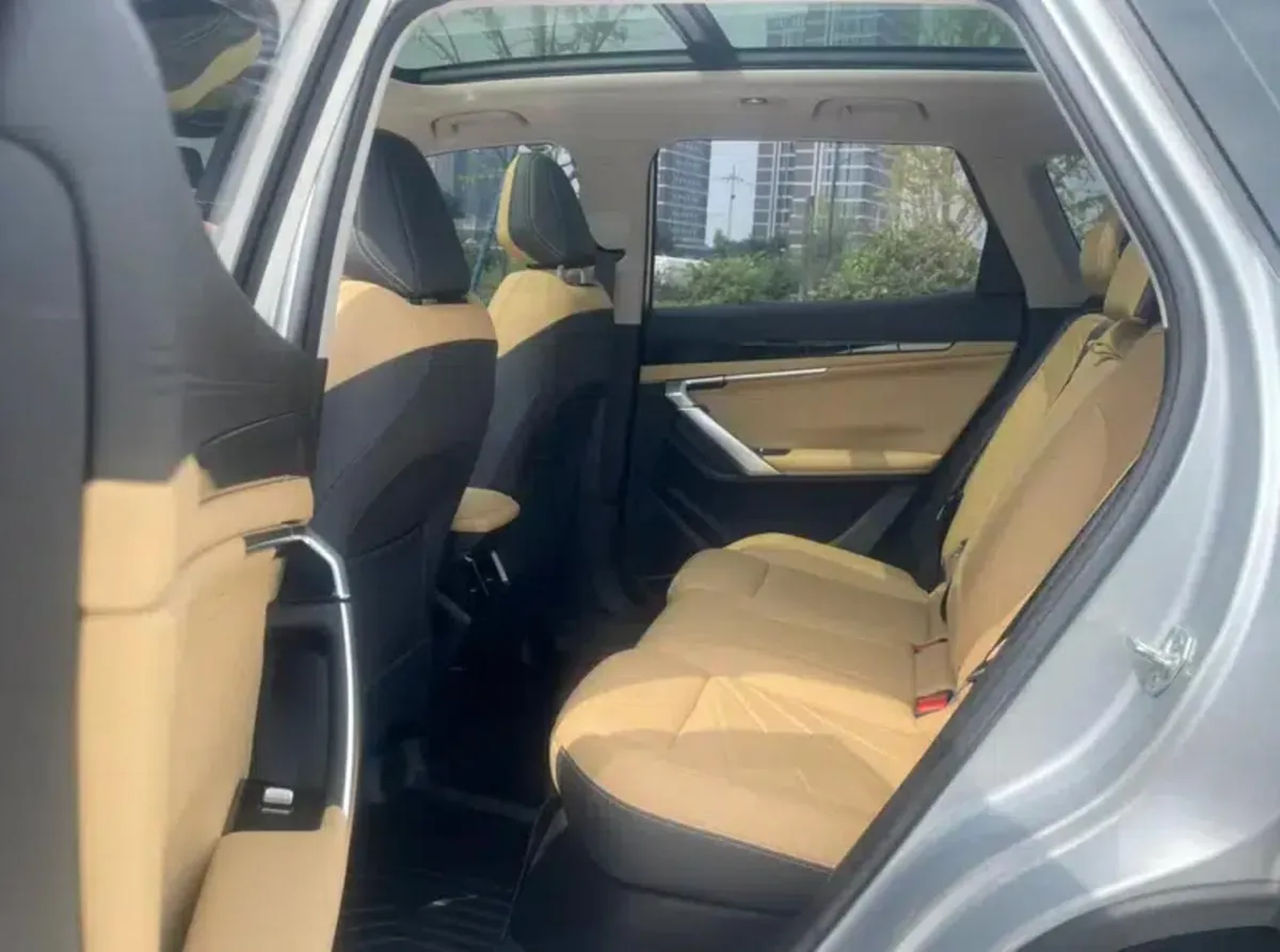GEELY BOYUE L 2023
