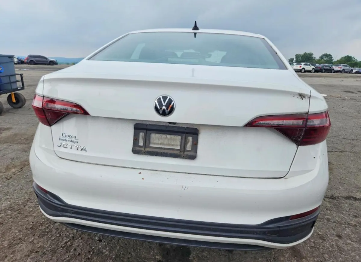 VOLKSWAGEN JETTA 2022