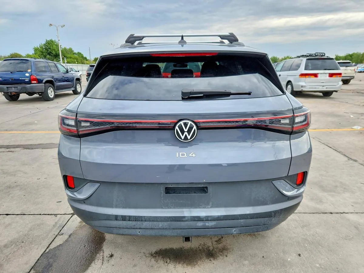 VOLKSWAGEN ID PRO 2023