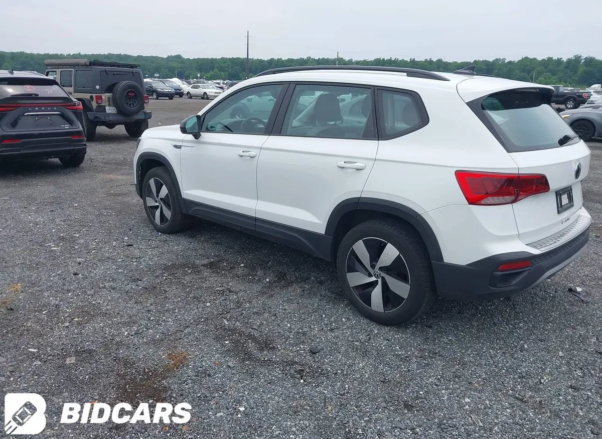 VOLKSWAGEN TAOS 1.5T S 2024