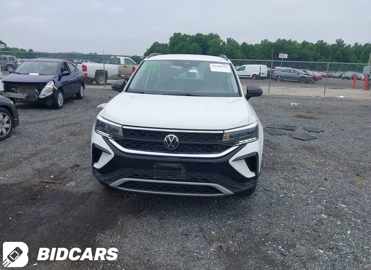 VOLKSWAGEN TAOS 1.5T S 2024