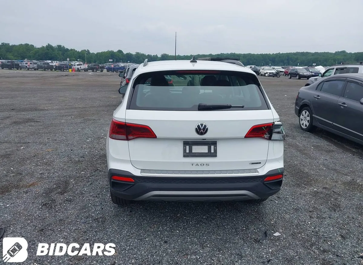 VOLKSWAGEN TAOS 1.5T S 2024
