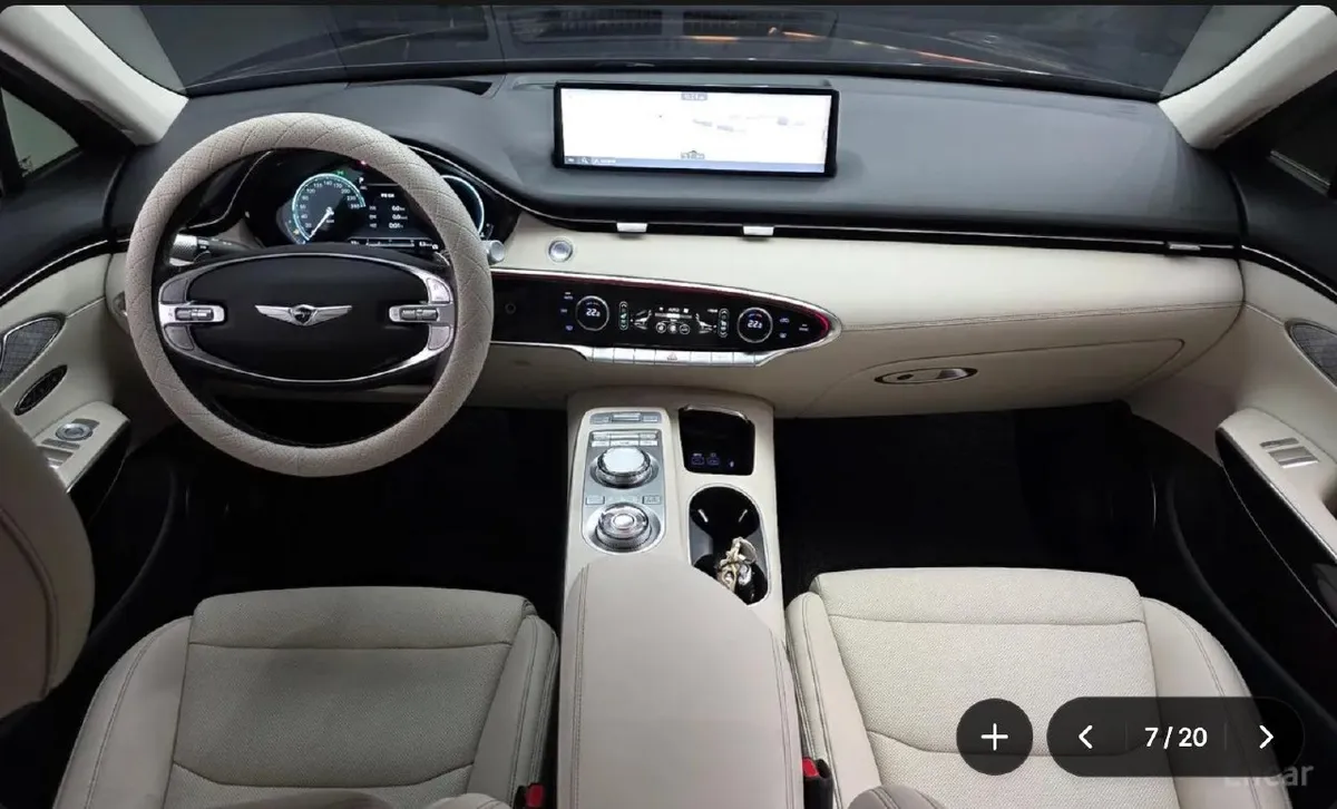 GENESIS GV70 2022