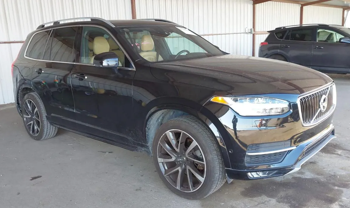 VOLVO XC90 T6 MOMENTUM 2018