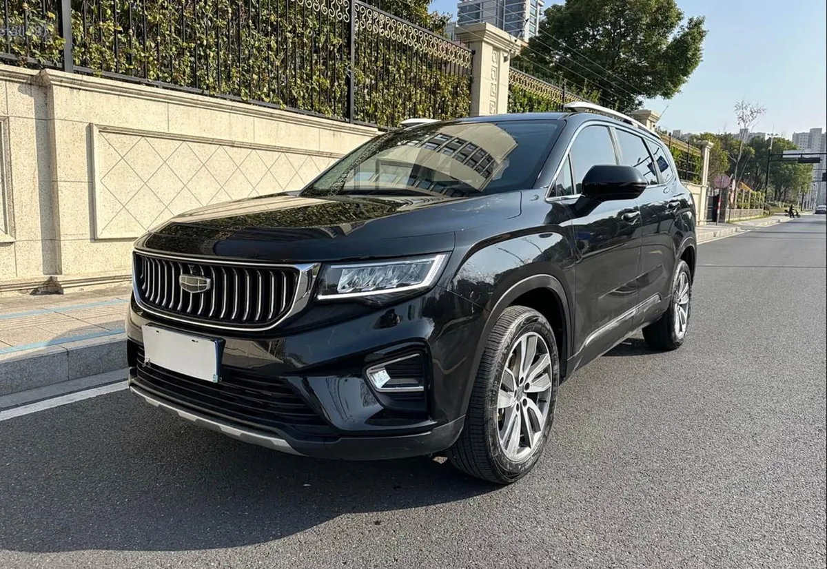 GEELY OKAVANGO ПОЛНОЦЕННЫЕ 3 РЯДА СИДЕНИЙ (7 МЕСТ) 2022