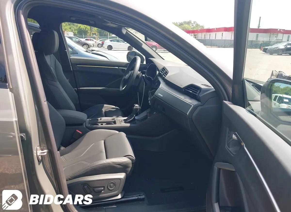AUDI Q3 PREMIUM 45 TFSI S LINE QUATTRO TIPTRONIC 2024