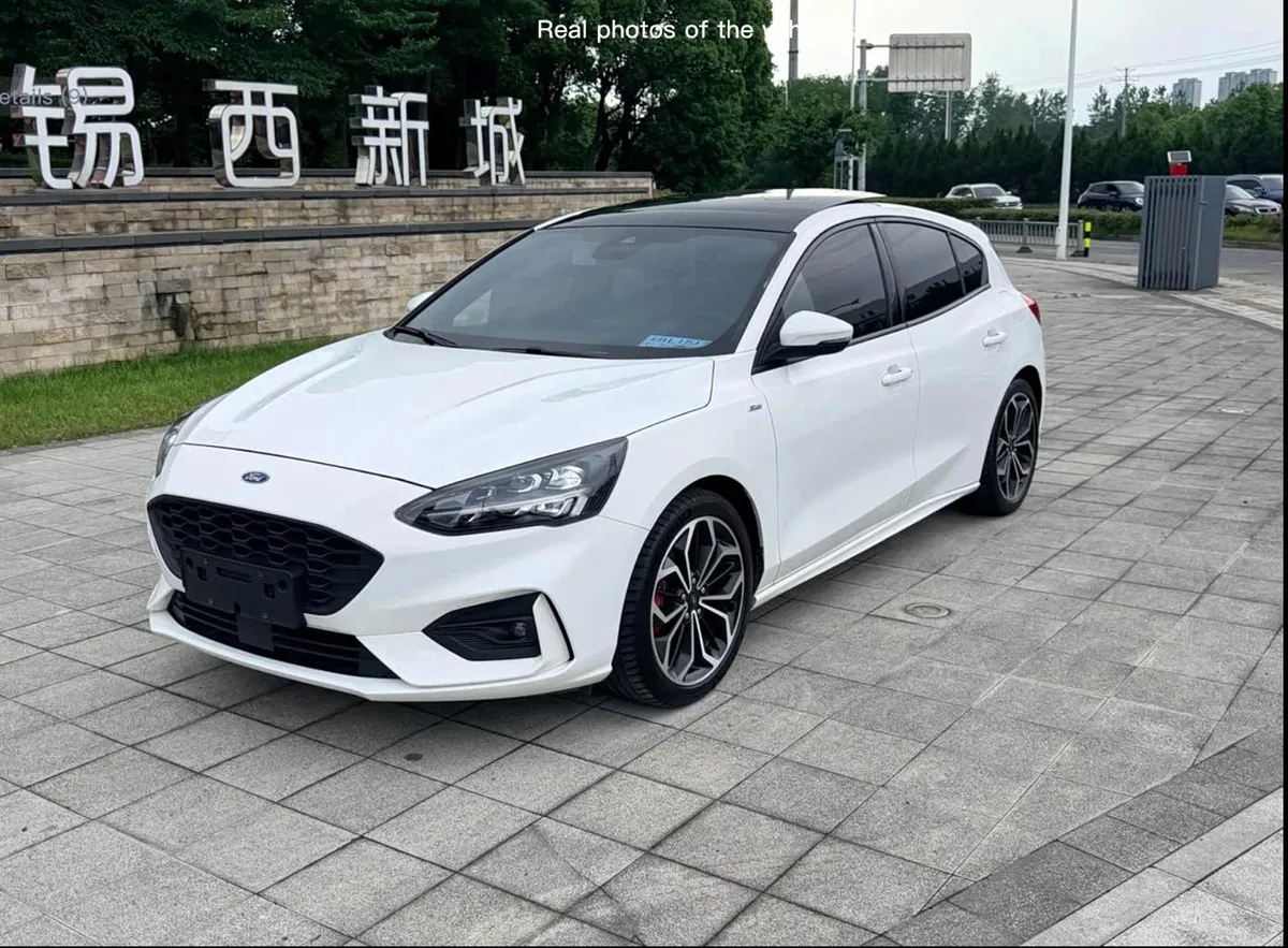 FORD FOCUS HATCHBACK ECOBOOST 180 2021