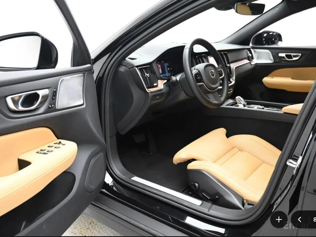 VOLVO V60 CROSS COUNTRY B5 2024