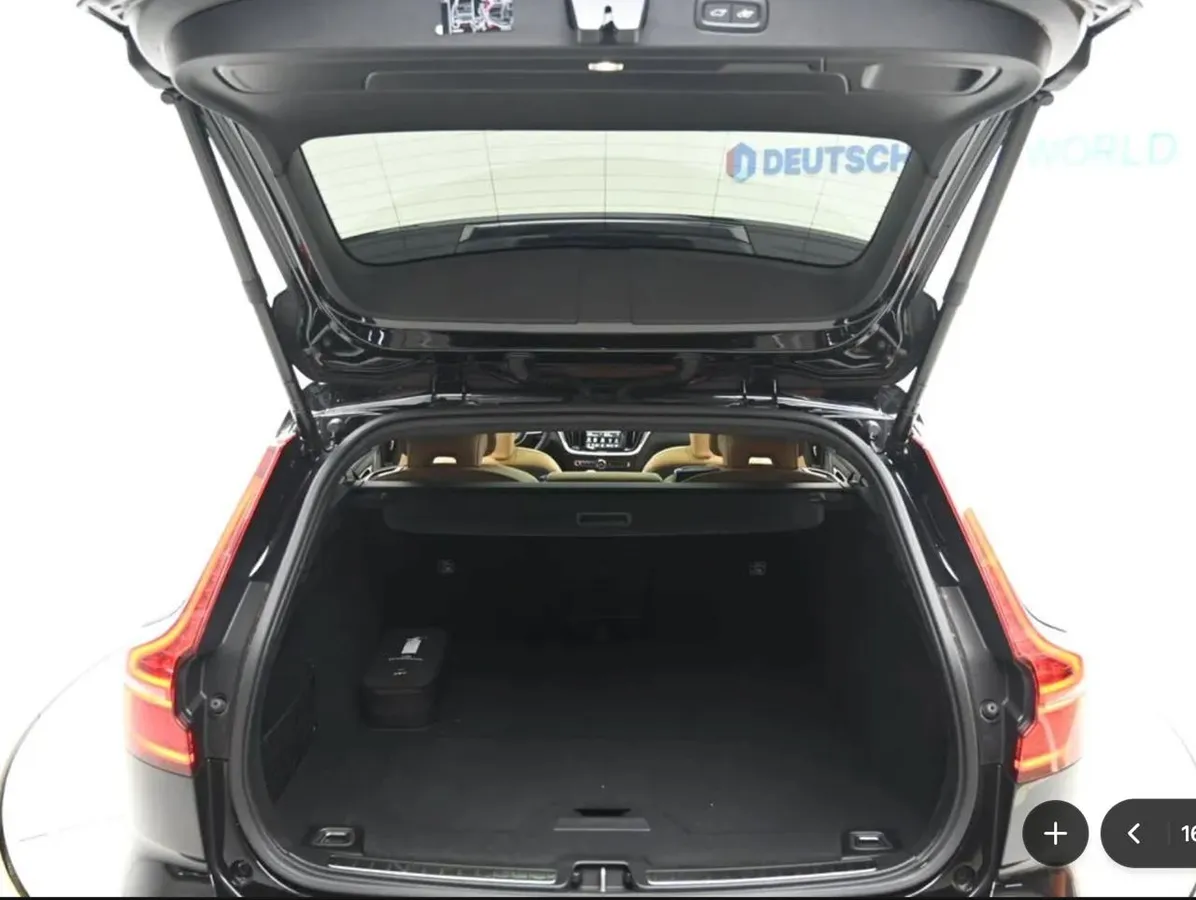 VOLVO V60 CROSS COUNTRY B5 2024