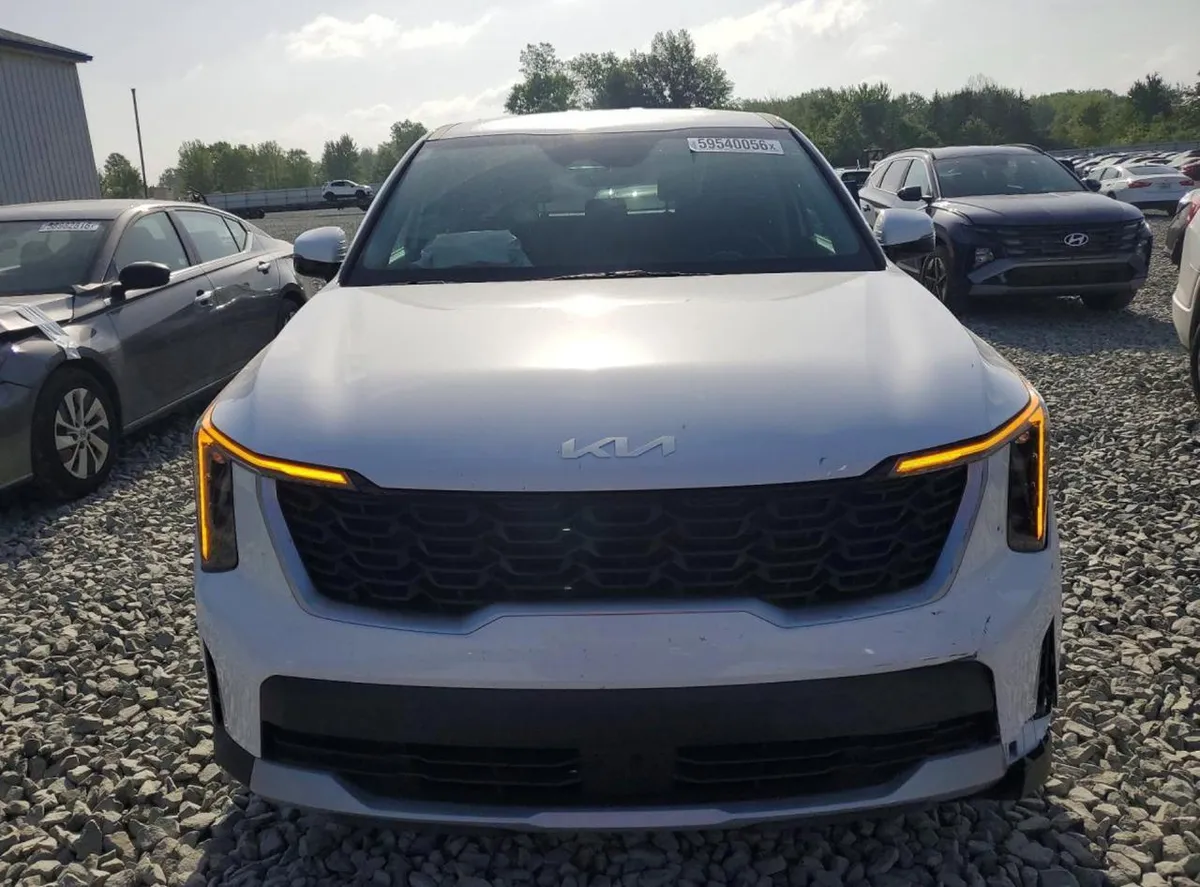 KIA SORENTO LX 2024