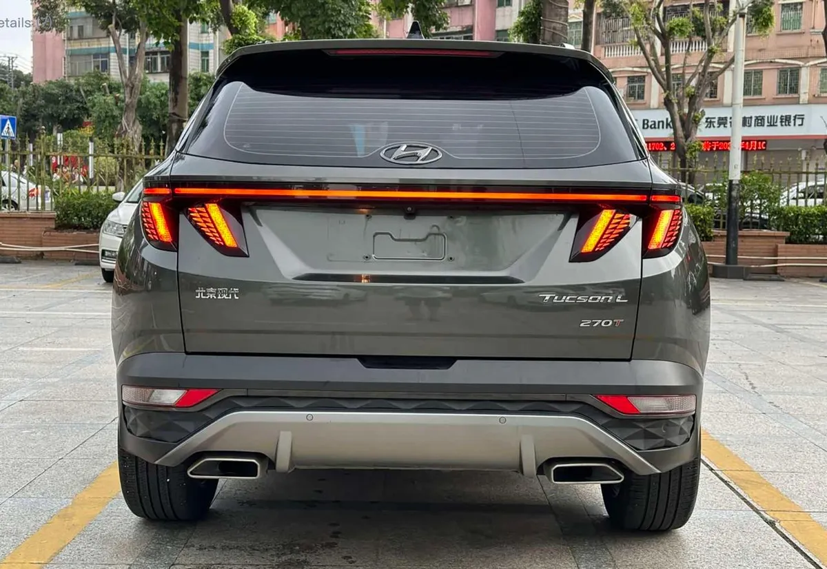 HYUNDAI TUCSON LUX PREMIUM EDITION (УДЛИНЕННАЯ ВЕРСИЯ L УДЕРЖАНИЕ В ПОЛОСЕ LANE KEEPING ASSIST ПРЕДУПРЕЖДЕНИЕ О ВЫХ 2023