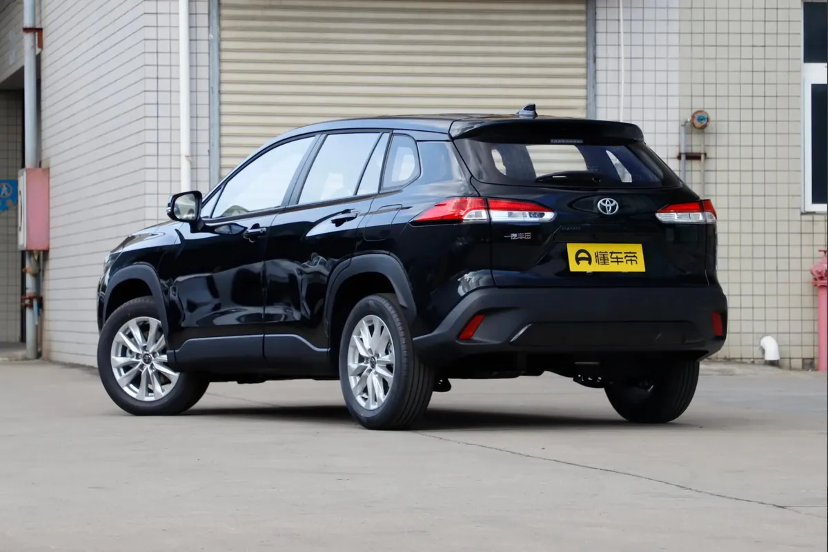 TOYOTA COROLLA CROSS LUXURY 2026