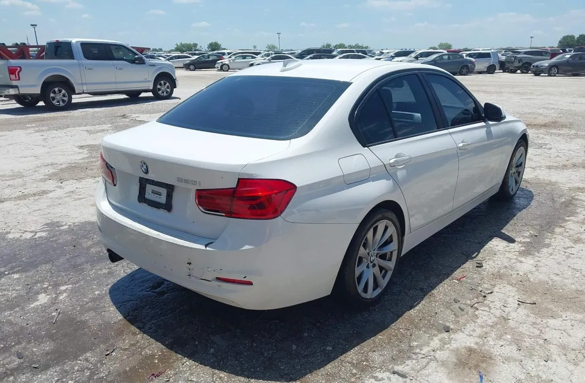 BMW 3 SERIES 3-SERIES F30 320I 2018