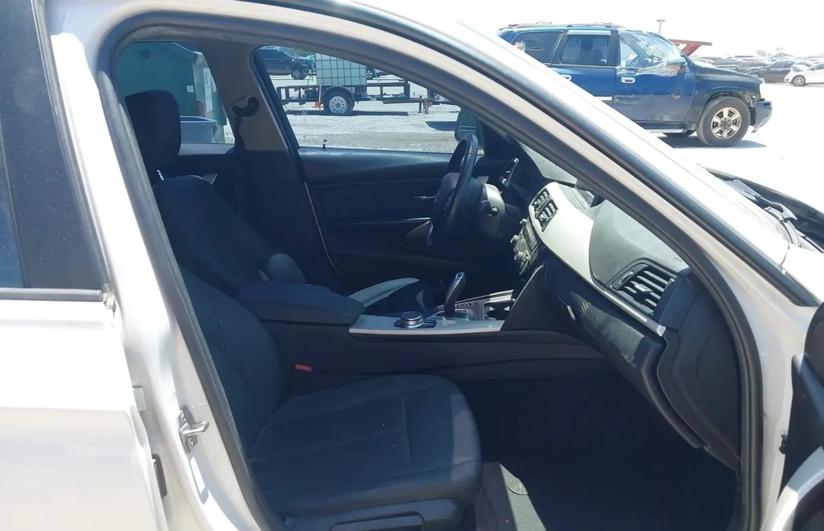 BMW 3 SERIES 3-SERIES F30 320I 2018