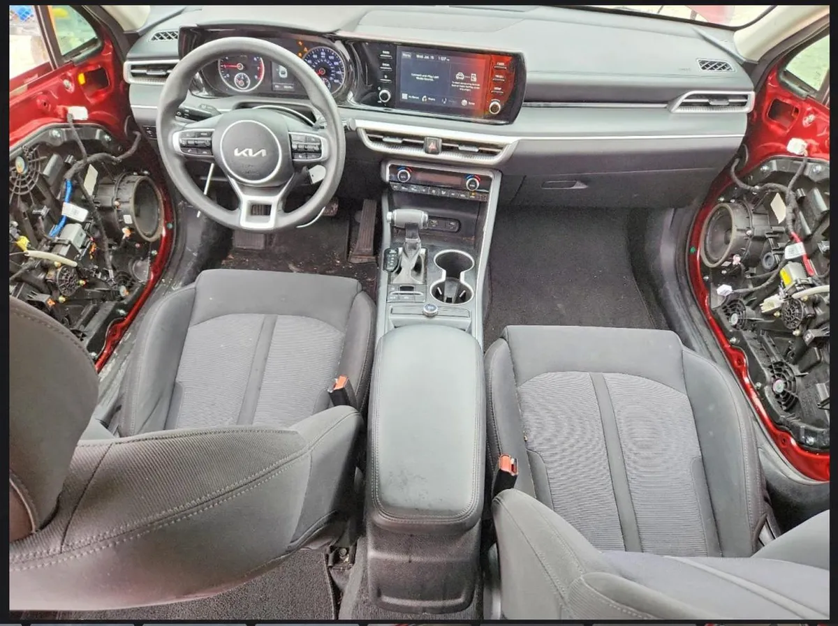 KIA K5 LX 2021