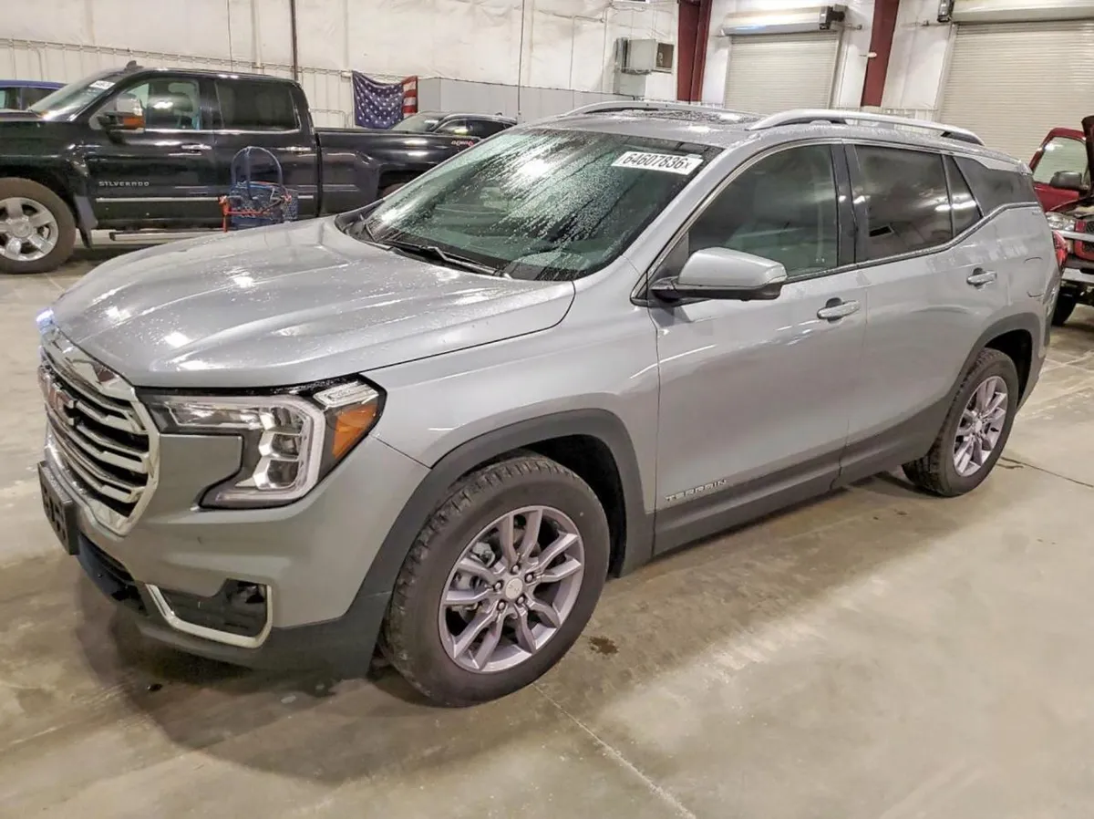 GMC TERRAIN SLT 2023