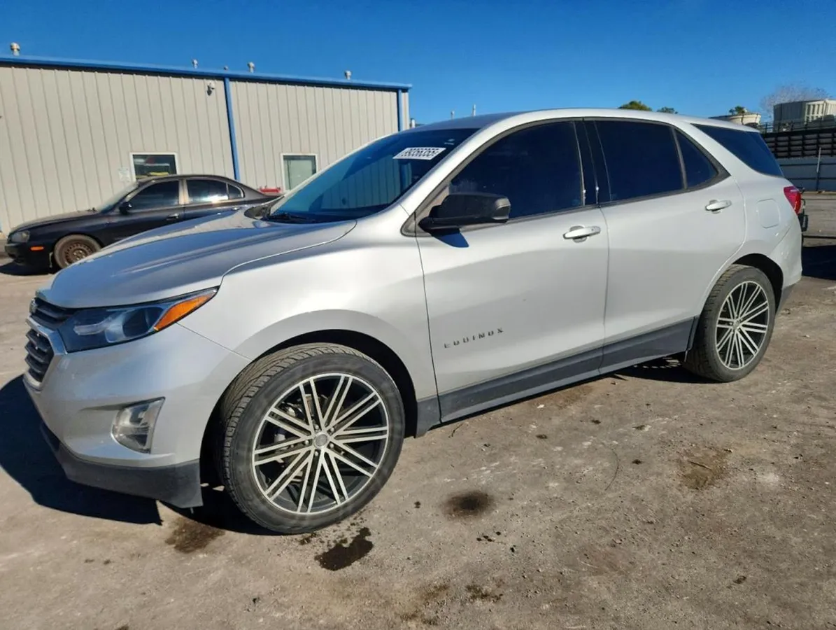 CHEVROLET EQUINOX LS 2018