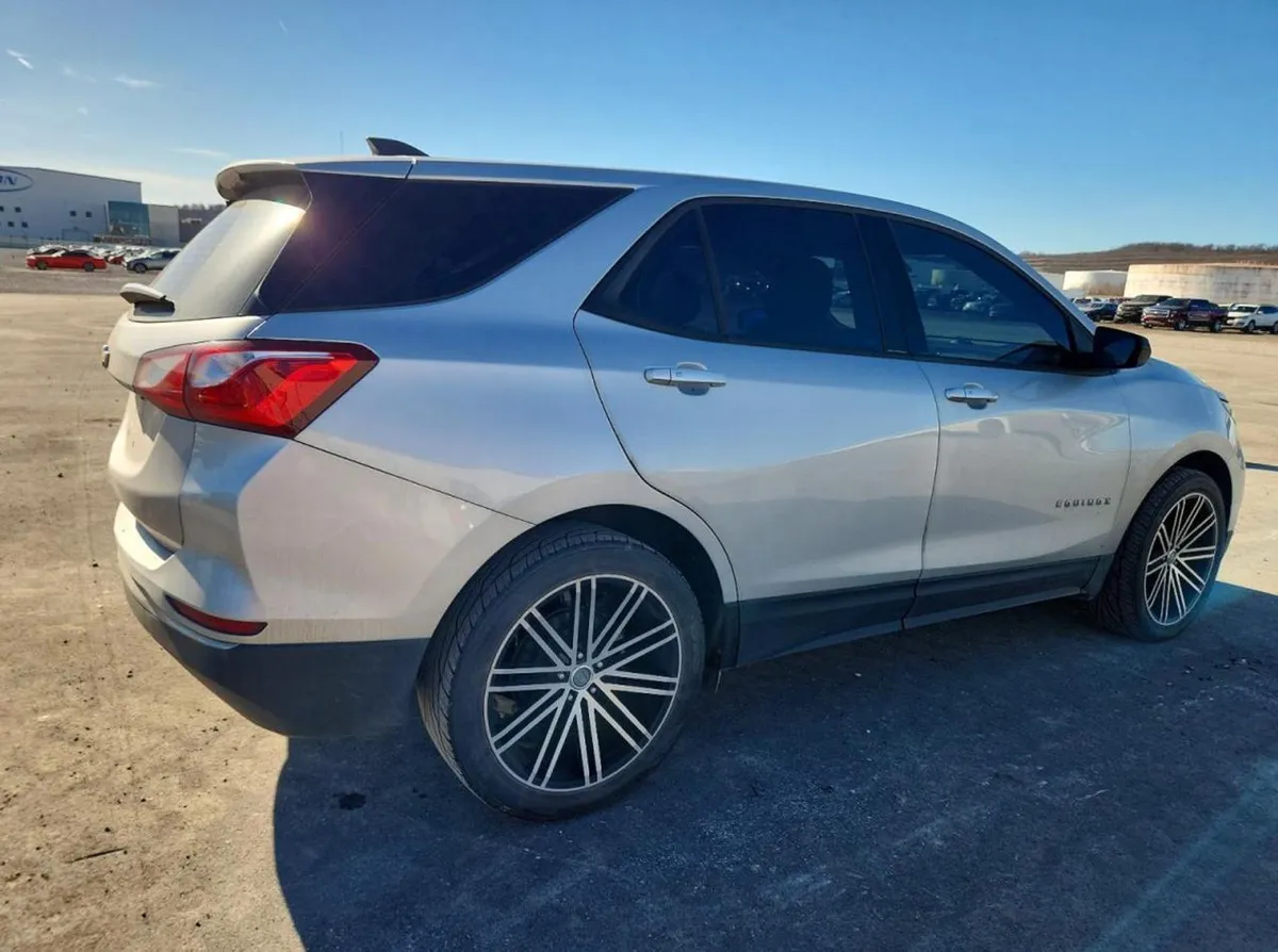 CHEVROLET EQUINOX LS 2018