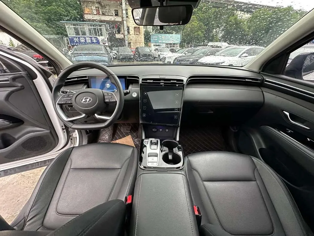 HYUNDAI TUCSON PREMIUM 2022